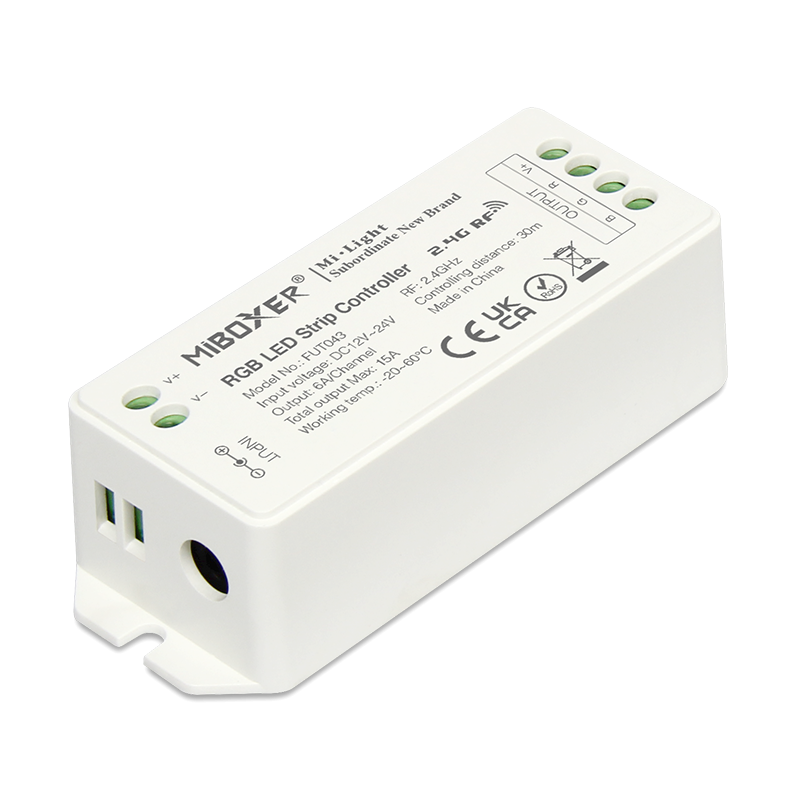 https://design-led.fr/ Contrôleur de bande à LED 2.4 GHz RGB 14,80&nbsp;€ 14,80&nbsp;€ FUT043