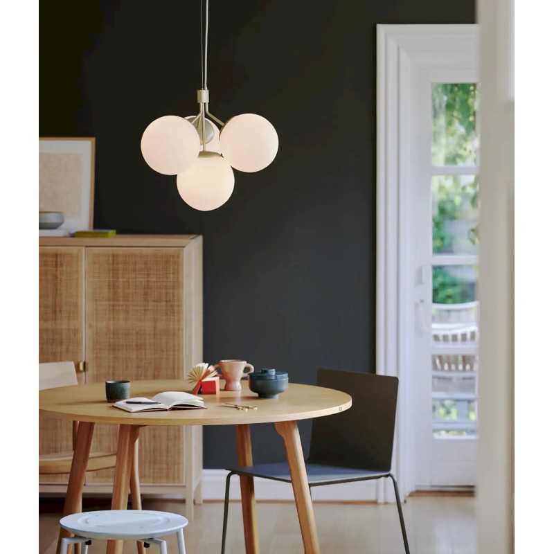 https://design-led.fr/ Ivona Suspension Laiton 4xE27 199,90&nbsp;€ 199,90&nbsp;€ 2112153035