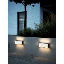 https://design-led.fr/ Fluctus 28 Applique murale Noir E27 IP44 99,90&nbsp;€ 99,90&nbsp;€ 2318231003