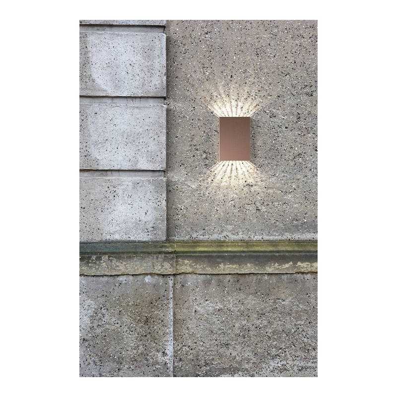 https://design-led.fr/ Fold 15 Applique murale Cuivre 10.4W 3000K IP54 219,90&nbsp;€ 219,90&nbsp;€ 2019051030