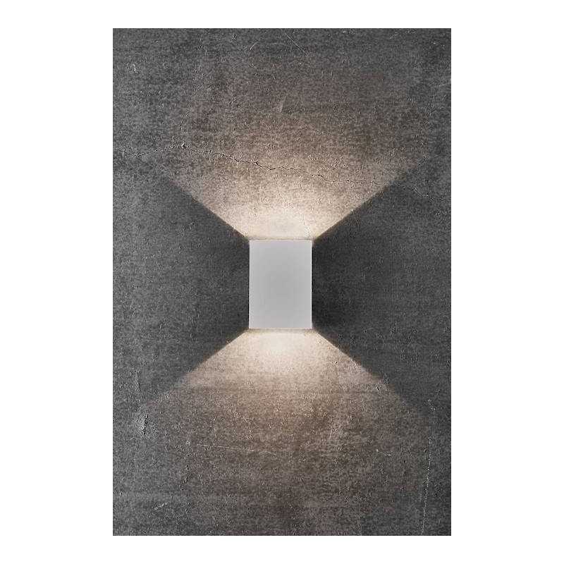 https://design-led.fr/ Fold 10 Applique murale Cuivre 7.5W 3000K IP54 199,90&nbsp;€ 199,90&nbsp;€ 2019041030