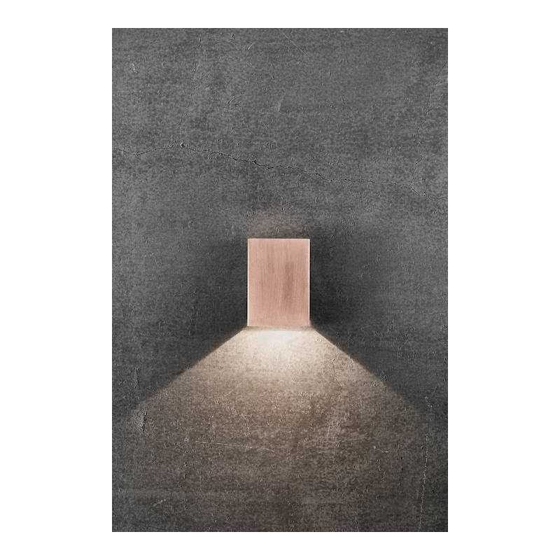 https://design-led.fr/ Fold 15 Applique murale Cuivre 10.4W 3000K IP54 219,90&nbsp;€ 219,90&nbsp;€ 2019051030