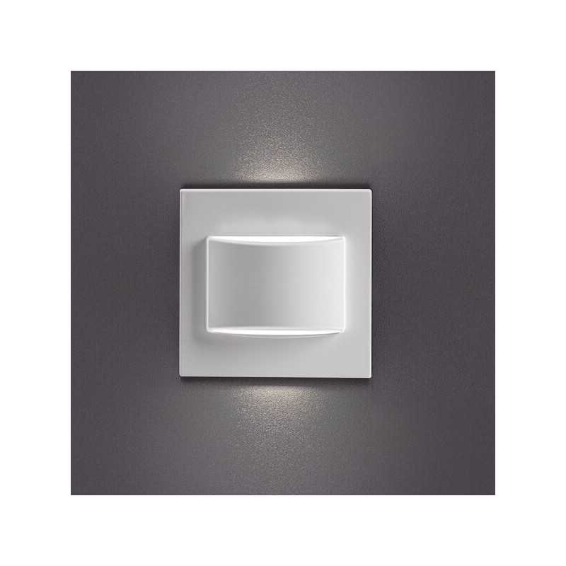 https://design-led.fr/ Luminaire LED pour marches escalier ERINUS-LED LL blanc 1.5W 12V 4000K 9,30&nbsp;€ 9,30&nbsp;€ 33325