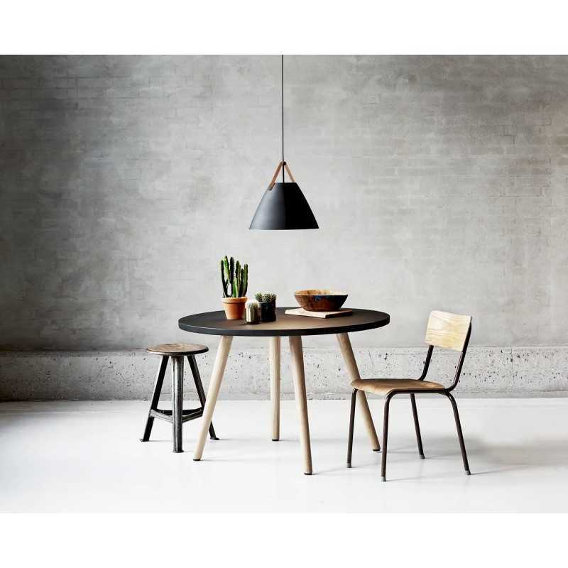 https://design-led.fr/ Strap 48 Suspension Noir E27 299,00&nbsp;€ 299,00&nbsp;€ 84353003